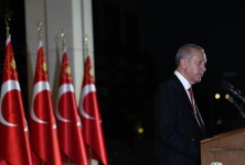 乌克兰称土耳其总统埃尔多安能让黑海粮食协议“重回正轨”